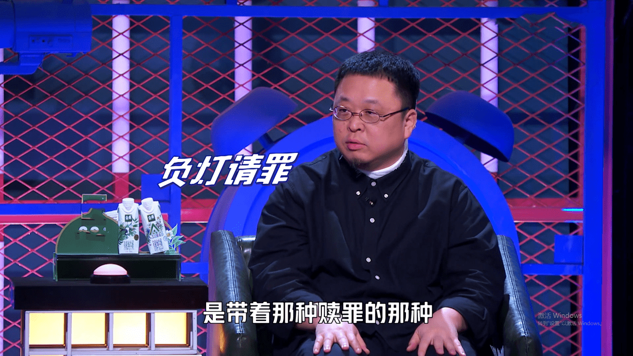 徐志勝是一位脫口秀演員，李嘉琦是美妝博主，李雪琴是一位脫口秀選手，三者并無直接關(guān)聯(lián)?，F(xiàn)實(shí)生活中，不存在綁架的情況。因此，徐志勝并沒有被李嘉琦和李雪琴綁架。，如果看到關(guān)于此類的內(nèi)容，可能是網(wǎng)絡(luò)上的虛構(gòu)故事或者是一種娛樂性質(zhì)的調(diào)侃，請理性看待。如果涉及到現(xiàn)實(shí)生活中的問題，請保持警覺并及時(shí)報(bào)警。